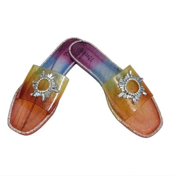 rouge jelly sandals